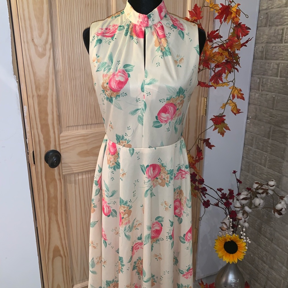 Vintage A-Line Floral Sleeveless Dress size 16